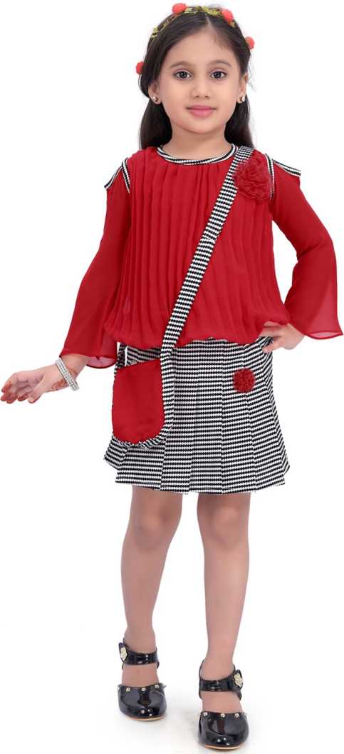 Wish Karo Baby Girls Clothing Set Top with Skirt and Slingbag For Girls (csl265mrn)